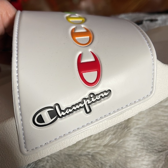 Champion Rainbow Logo Slide Sandals - Picture 6 of 9